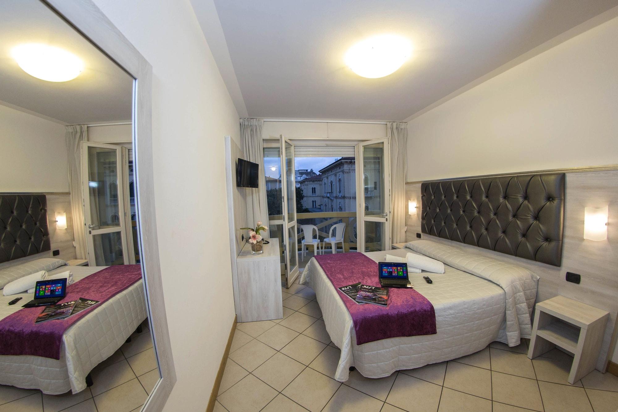 Hotel Playa Viareggio Exterior foto